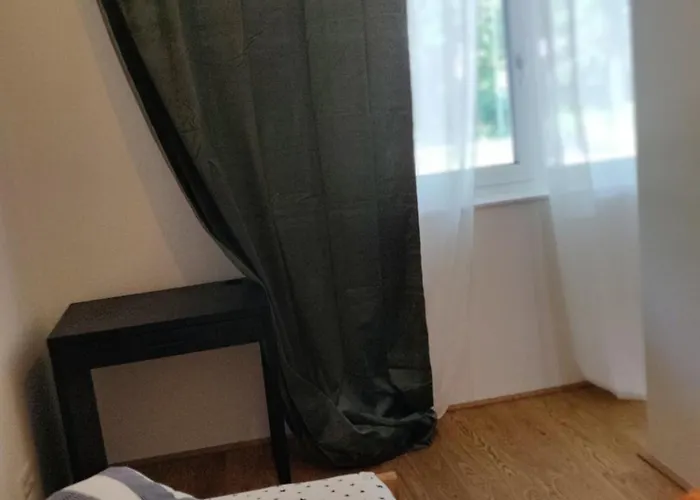 With Parking, Great Surroundings * Bécs